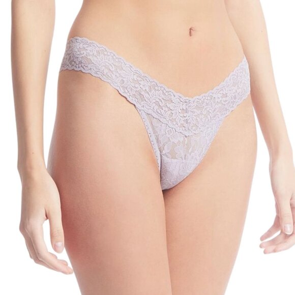 NWT Hanky Panky 4911 Signature Lace Low Rise Thong, Steel (Greyish Lavender) - Picture 1 of 5